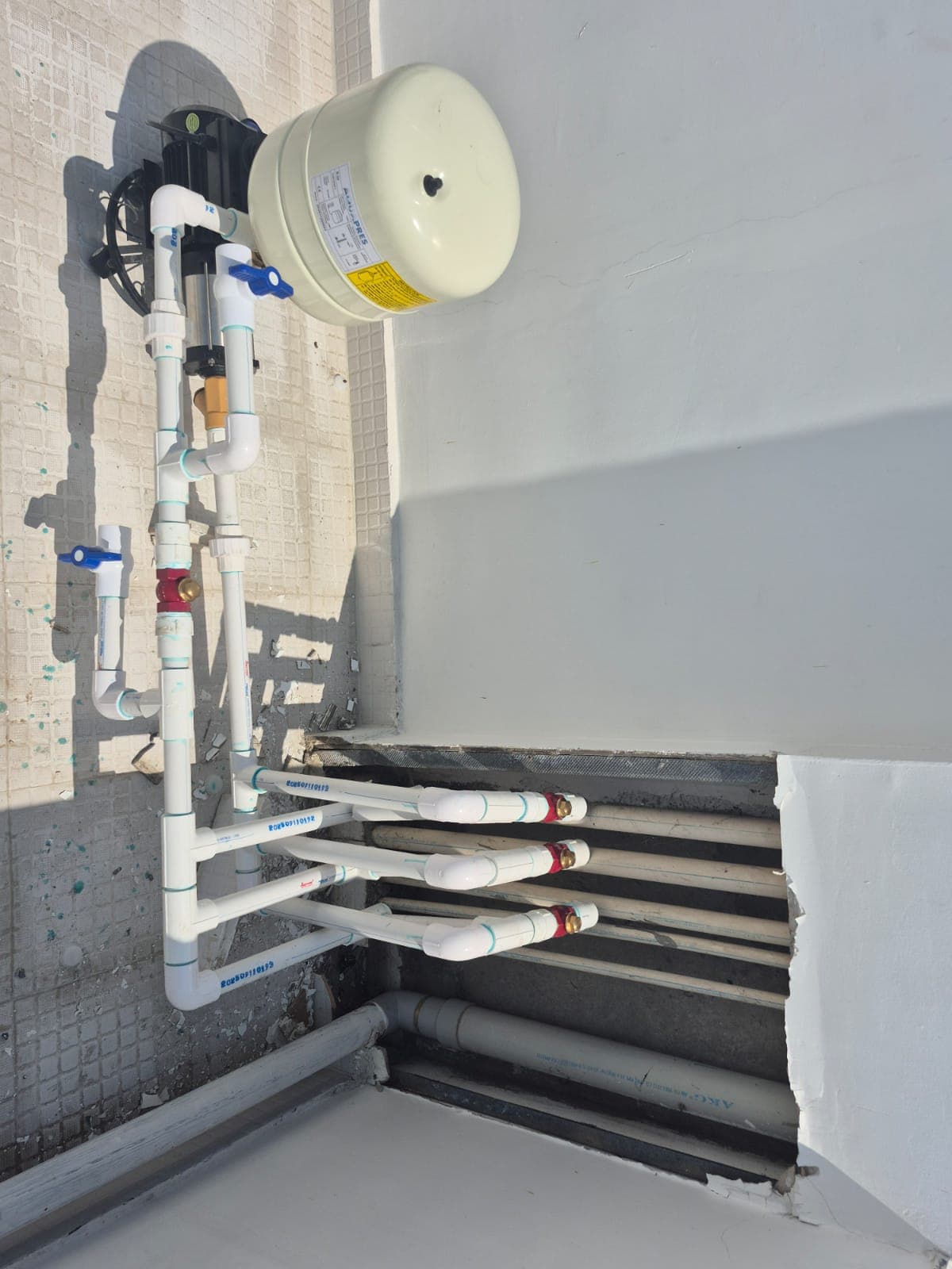 Pressure Pump & Pipe Network